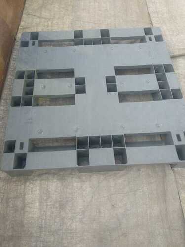 grey heavy duty plastic pallets