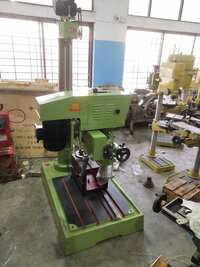 40 MM Radial Drilling Machine