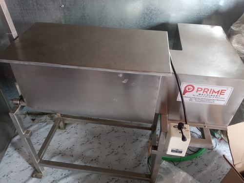 Double Shaft Mass Mixture Capacity: 25 Kg/Hr