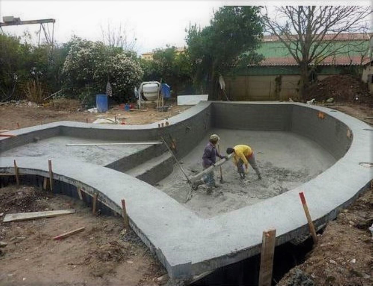 Swimming Pool Construction Service