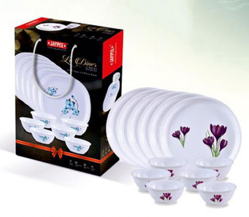 PLASTIC DINNER SET