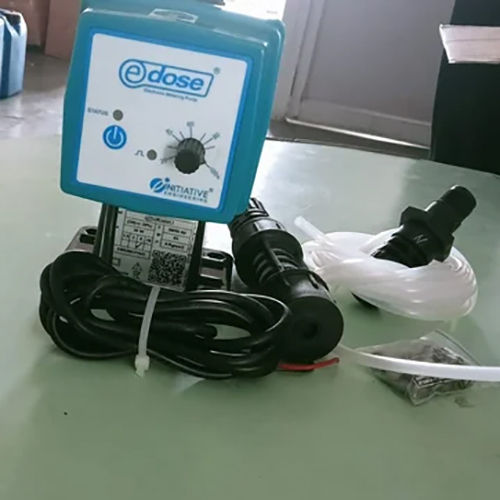 Blue And Black Electronic Dosing Pump