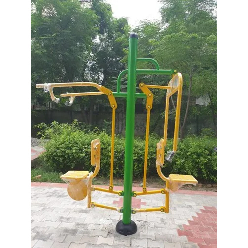 Outdoor Shoulder Press Machine