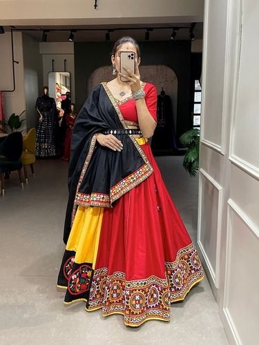 Buy Red Lehenga Choli Sets for Women by Zeelpin Online | Ajio.com