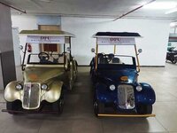 6 Seater Royal Electric Vintage Car - Material: Steel