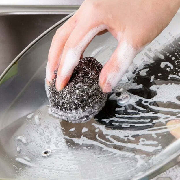 ROUND SHAPE STAINLESS STEEL SCRUBBER (PACK OF 6) (2384)