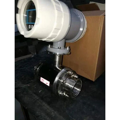 Sanitary Eb Connection Electromagnetic Flow Meter Accuracy: 0.5%  %