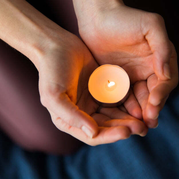 ROSE FLOWER TEALIGHT CANDLES FLOATING CANDLES SCENTED TEA LIGHTS AROMATHERAPY RELAX (PACK OF 10 PCS) 6938