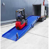 Movable Dock Ramp - Standard Size , Strong Hydraulic Mobile Ramp for Efficient Container Loading and Unloading, 1-Year Warranty