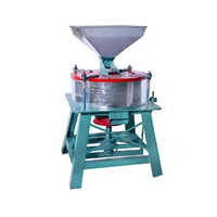 Atta Chakki Machine - Capacity: 200-225 Kg/hr