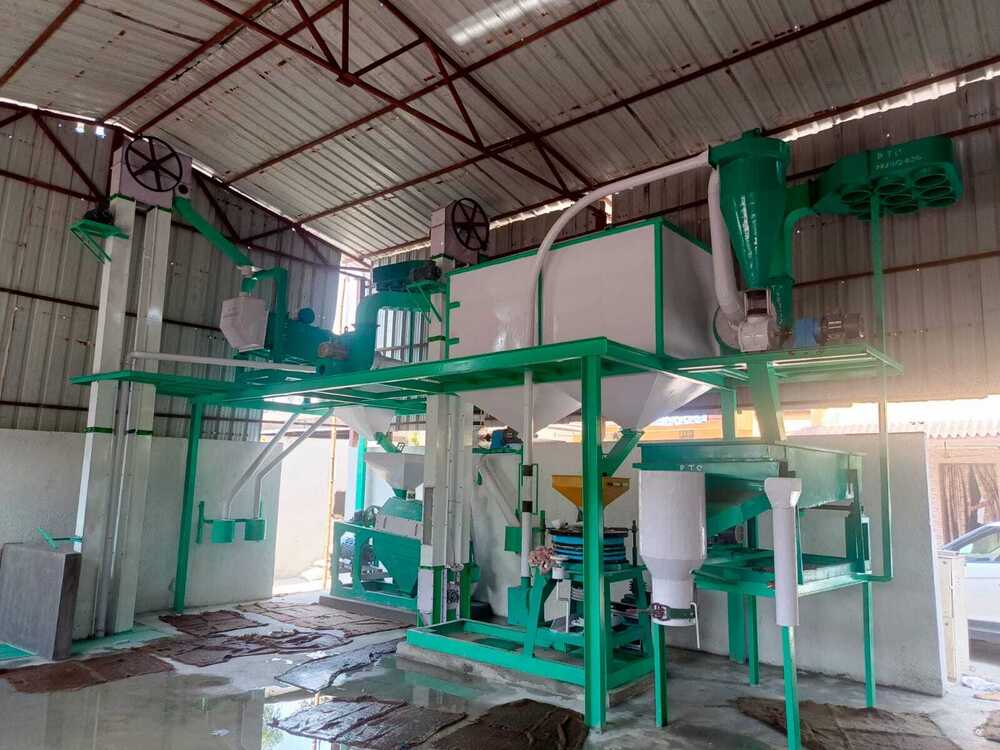 Flour Mill Plant - Capacity: 5 Ton/Day