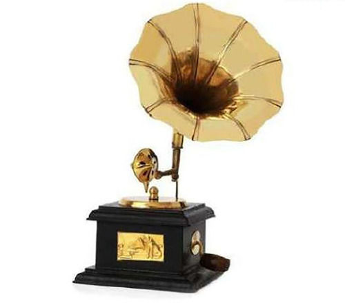 SHOWPIECE GRAMOPHONE