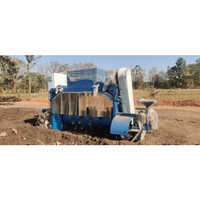 Compost Turner Waste Composting Machine - Capacity: 8 Ton/day