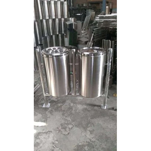 Stainless Steel Four Mount Dustbin