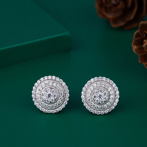 Ladies Diamond Gold Earrings Good