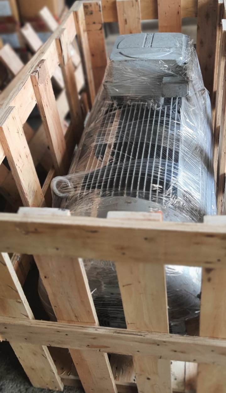 7.5 HP 960 RPM INDUCTION MOTOR