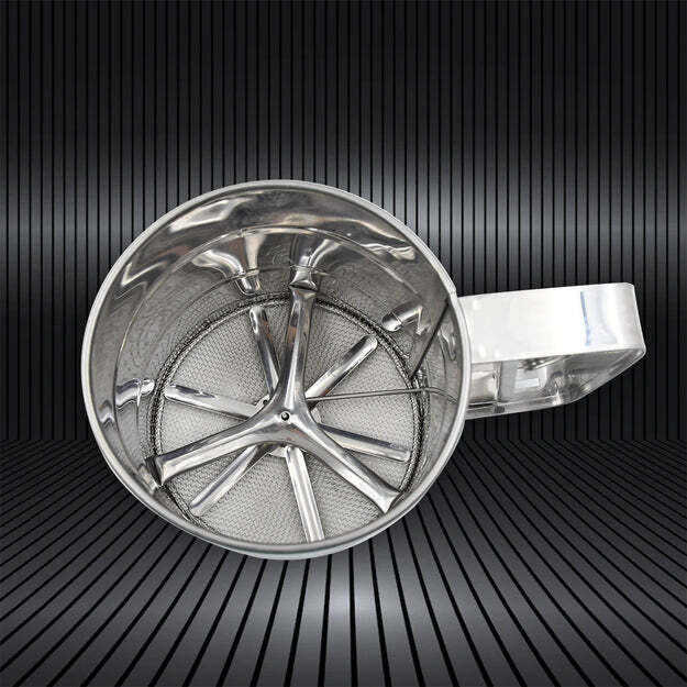 FLOUR SIFTER STAINLESS STEEL SHAKER (7021)