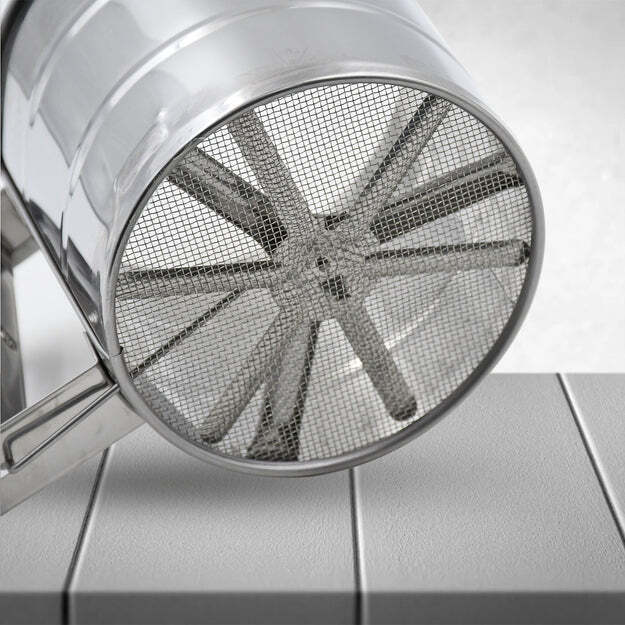 FLOUR SIFTER STAINLESS STEEL SHAKER (7021)