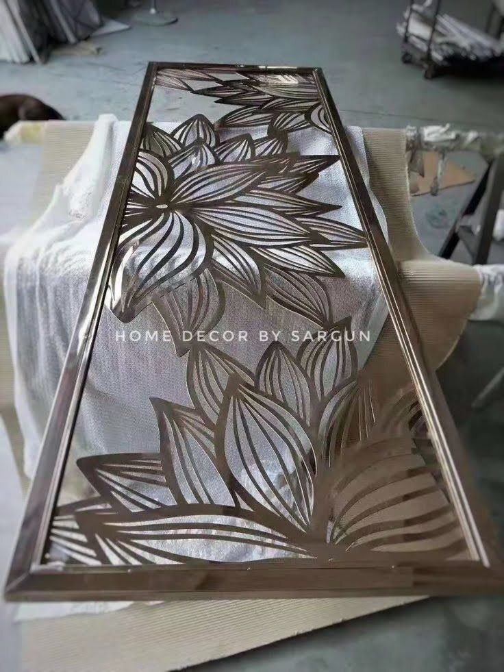 Luxurious Wall Partition