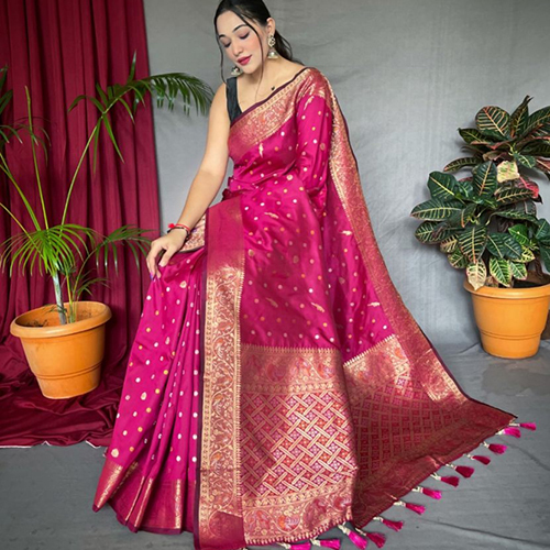 Ladies Silk Sarees With Copper And Golden Zari Weaved Border