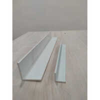 Frp Angle Plates - Customized L Shape Design, Black Frp Material With Finished Surface Treatment For Industrial Applications