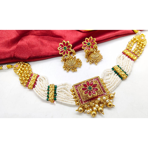 Ladies Part Wear Necklace Set