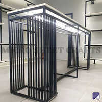 Mild Steel Single Pole Garment Display Rack - Color: Black