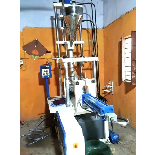 Vertical Injection Molding Machine