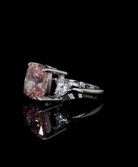 Cushion Fancy Vivid Pink diamond ring