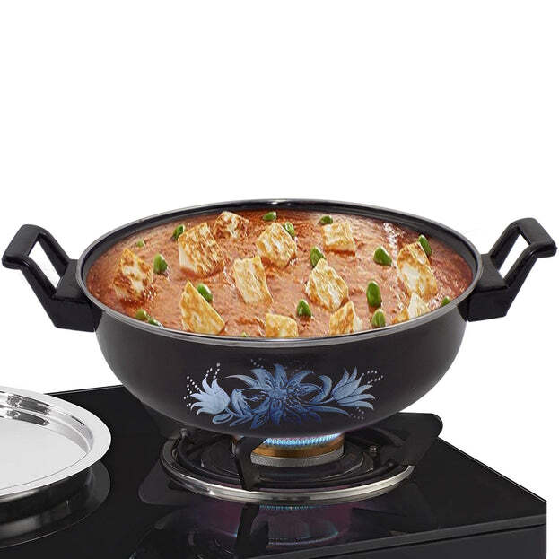 TRADITIONAL SMALL CAST IRON KADAI (2521)