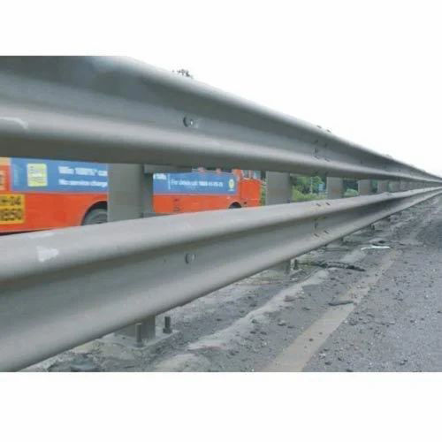 High Quality W Beam Crash Barrier