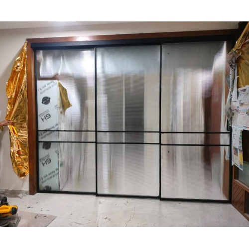 Sleek Model Profile Partition