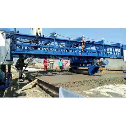 Fixed form Paver machine