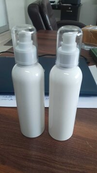 black pet shampoo bottle