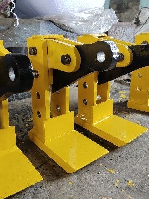 Yellow Adjustable Plate Lifting Clamp