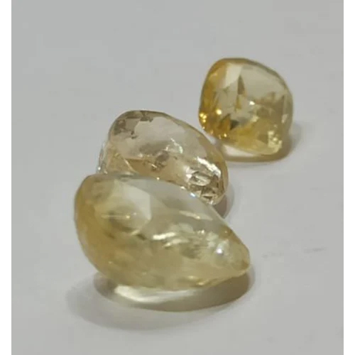 Ceylon Yellow Sapphire Pitambari Gemstone