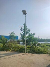 18 Watt Solar LED Street Light