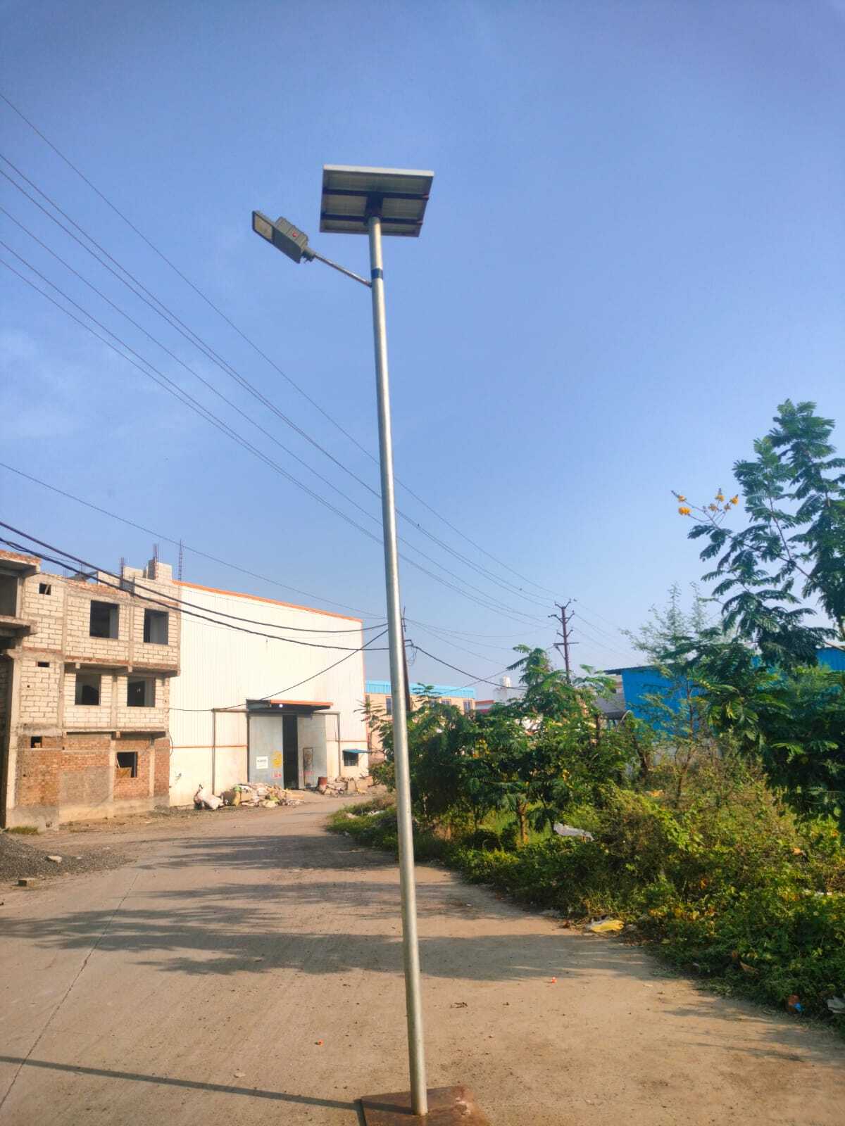 15 Watt solar street light