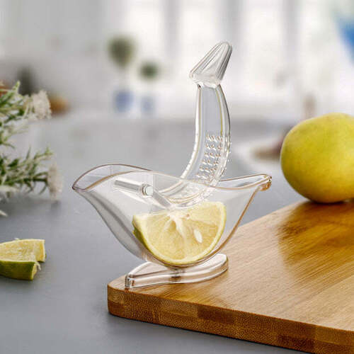 MANUAL LEMON SLICE SQUEEZER PORTABLE TRANSPARENT FRUIT JUICER ORANGE CITRUS MANUAL BIRD SHAPE HAND JUICER FOR ORANGE LEMON LIME FOR KITCHEN (COLOR BOX) 5345