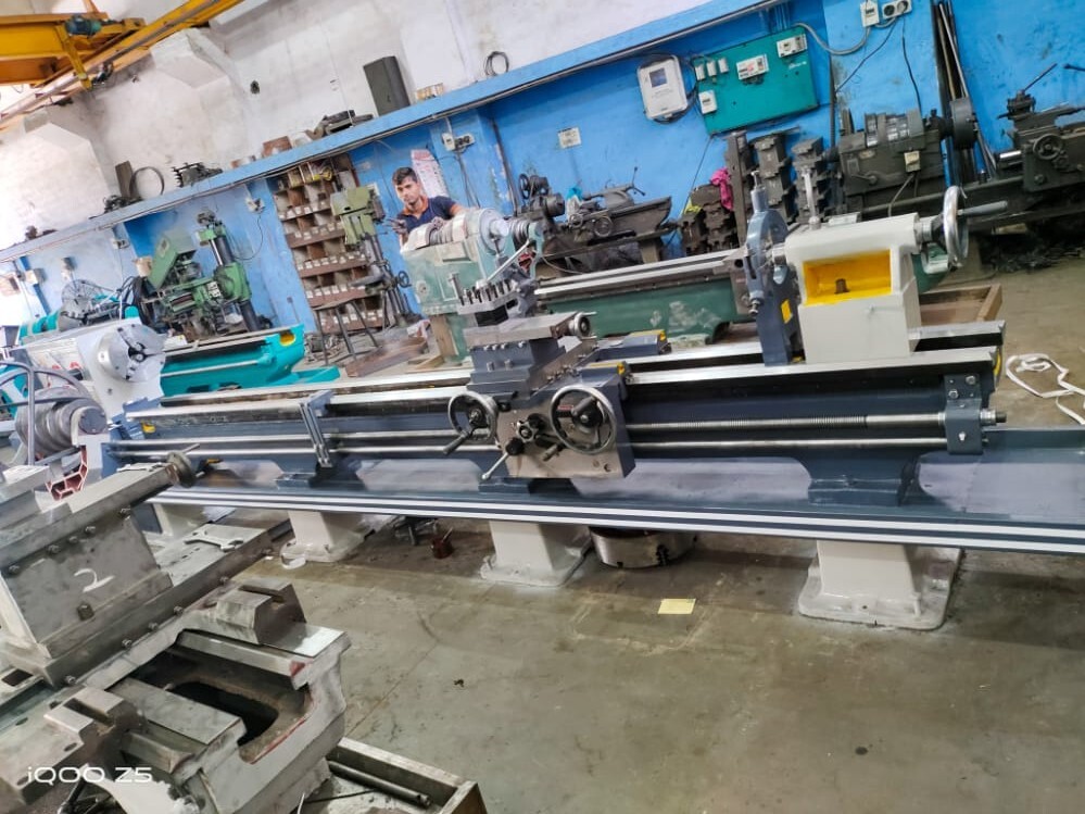 16 Feet Geared Heavy Duty Lathe Machine