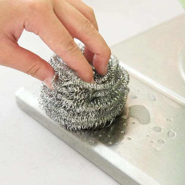 ROUND SHAPE STAINLESS STEEL BALL SCRUBBER (2383)