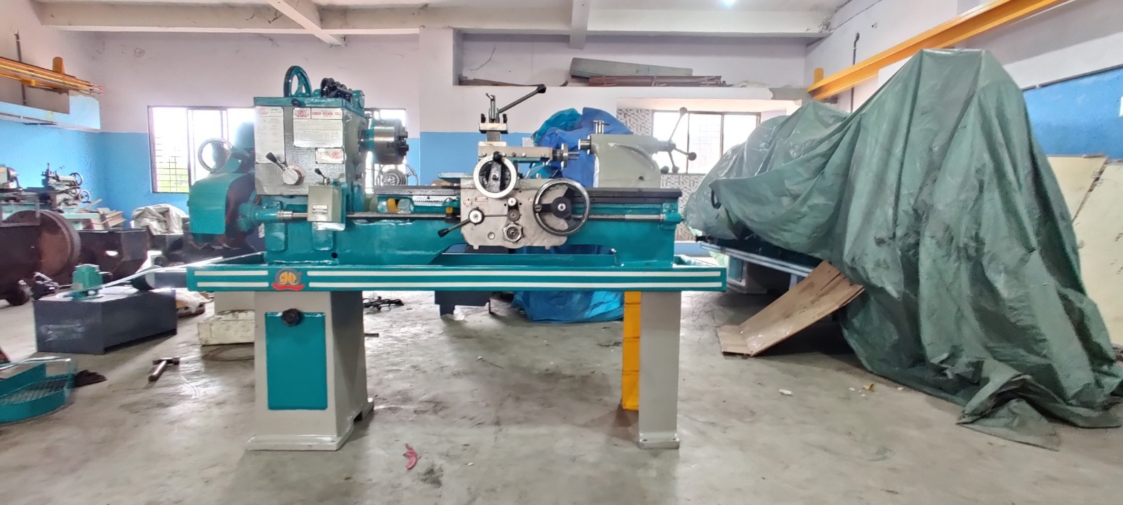 4.06 Feet Light Duty Lathe Machine