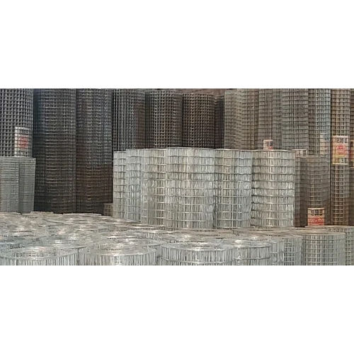 Silver Square Stainless Steel Welded Mesh