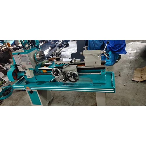 4 06 Light Duty Lathe Machine
