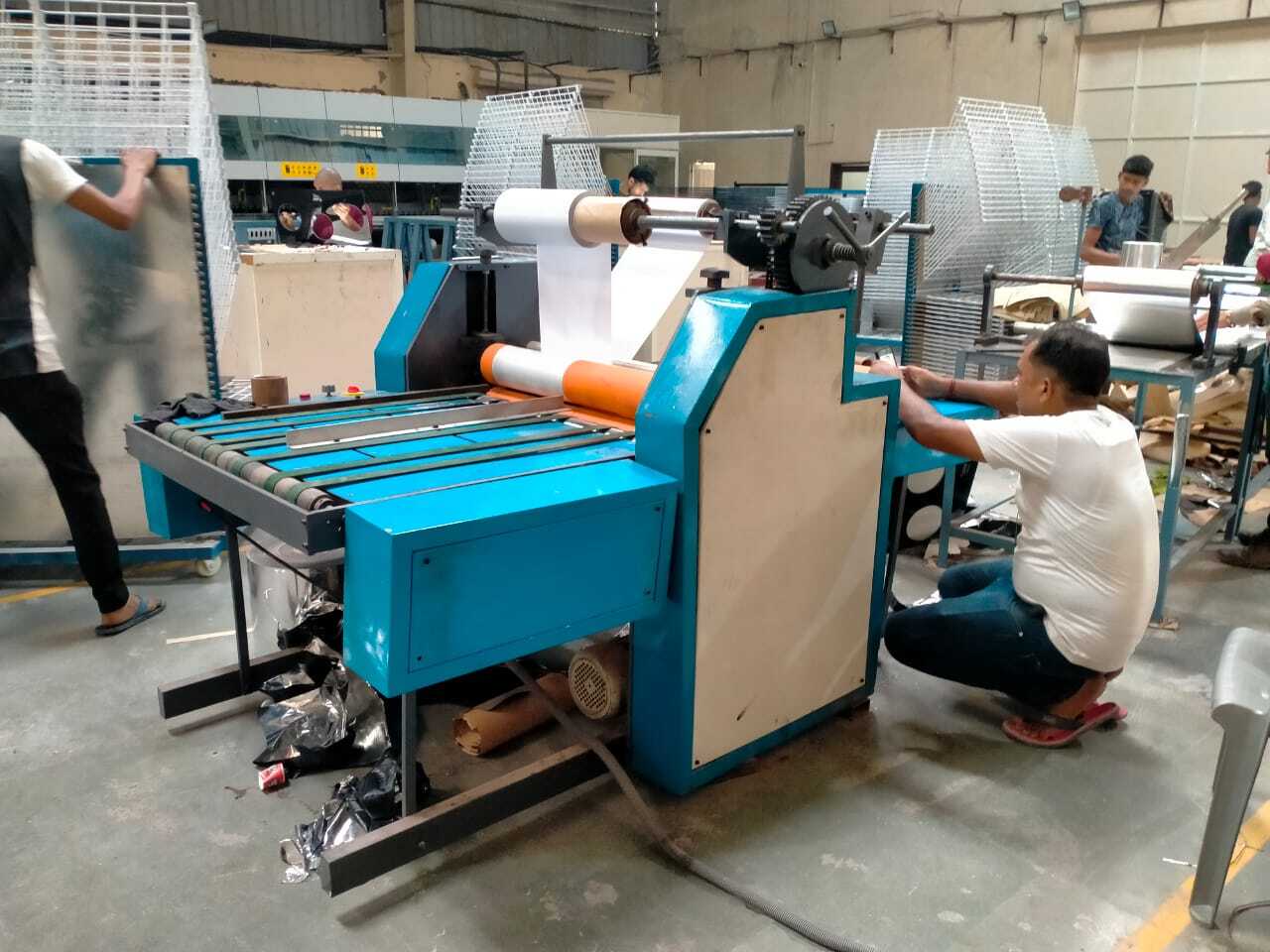 Glass lamination machine