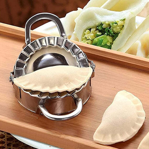STAINLESS STEEL DUMPLING MAKER DOUGH CUTTER PIE MOLD TOOL (2219)