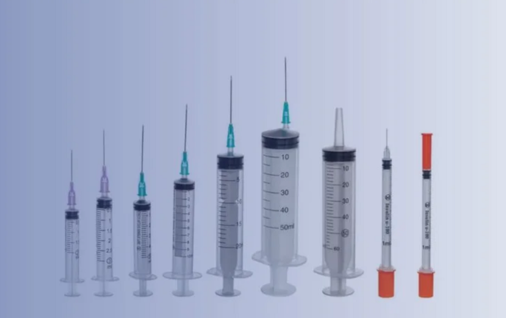 Medical Syringes - Polypropylene, 27-30 Gauge, 1-10 mL Capacity, Variable Length, Sterile with Clear Markings for Medication and Vaccine Injection