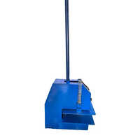 Manual Slipper Sole Cutting Machine Capacity: 10-20 Pcs/min