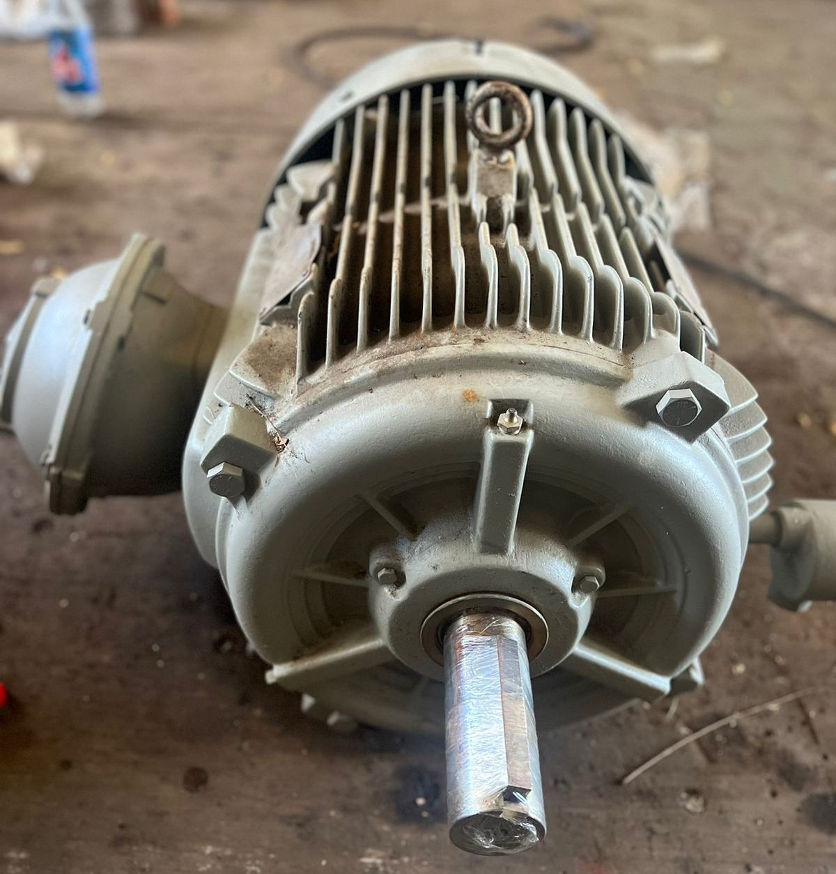 INDUSTRIAL MOTORS HEAVY  TORQUE