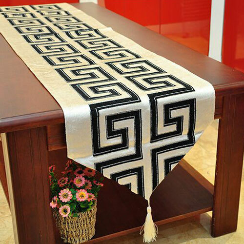 Modern Table Runner